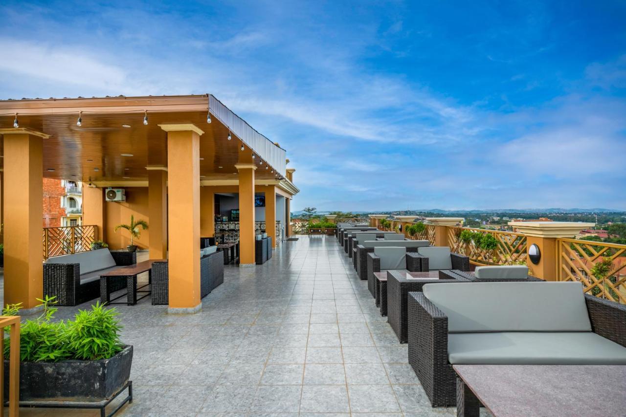 Hotel Horizon Энтеббе Экстерьер фото